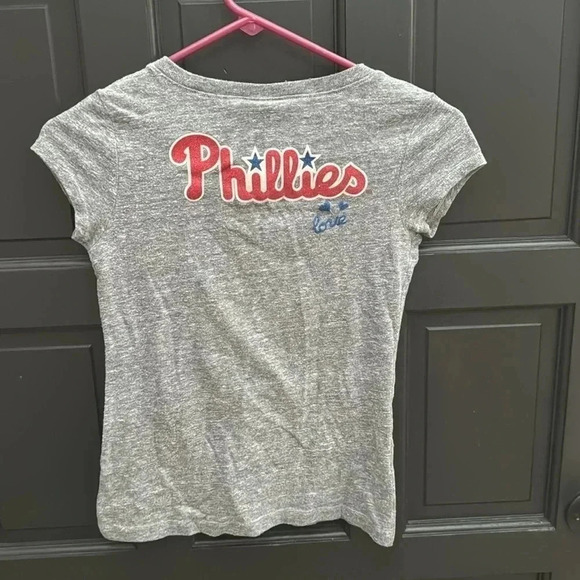 Phillies Size 10 Shirt - Picture 7 of 7